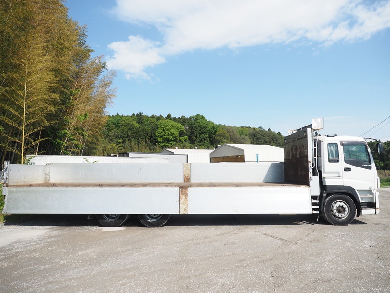 いすゞ ギガ 平ボディ 大型 QKG-CYL77A　 年式 H25[写真10]