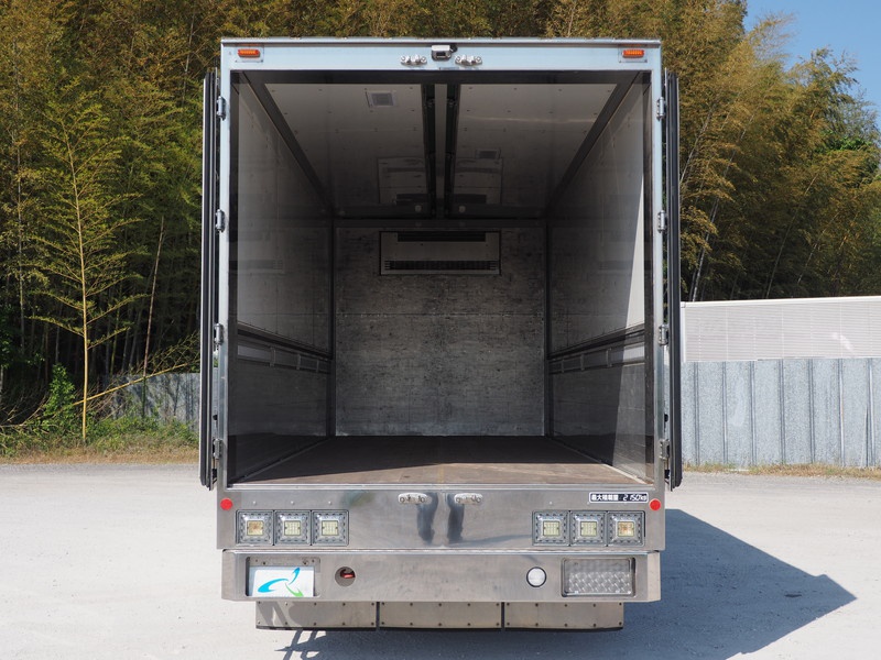 三菱ふそう ファイター 冷凍ウイング 中型 TKG-FK64F 年式 H25[写真26]