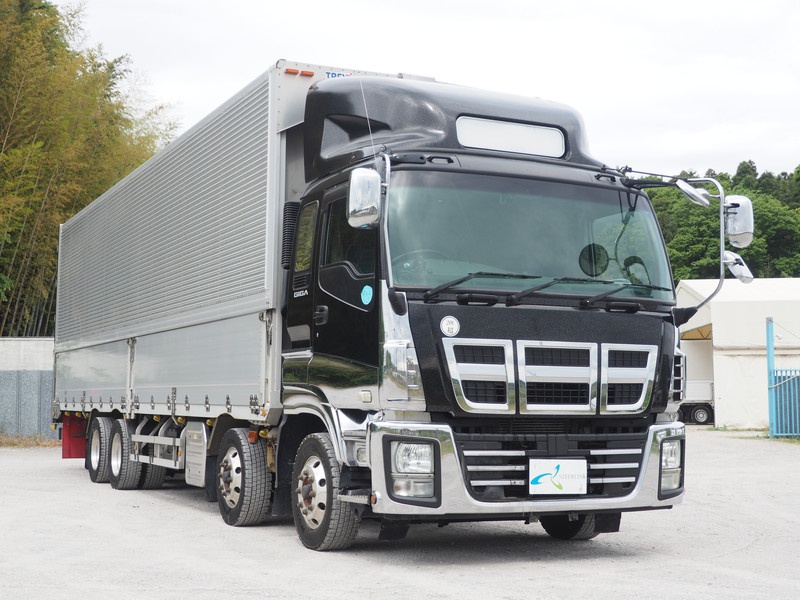 いすゞ ギガ ウイング車 大型 LKG-CYJ77A 年式 H23[写真04]
