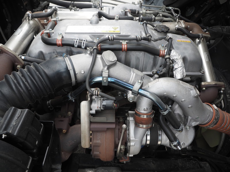 いすゞ ギガ ウイング車 大型 LKG-CYJ77A 年式 H23[写真45]