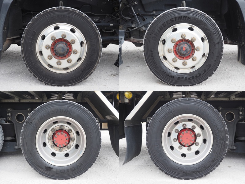 いすゞ ギガ ウイング車 大型 LKG-CYJ77A 年式 H23[写真43]