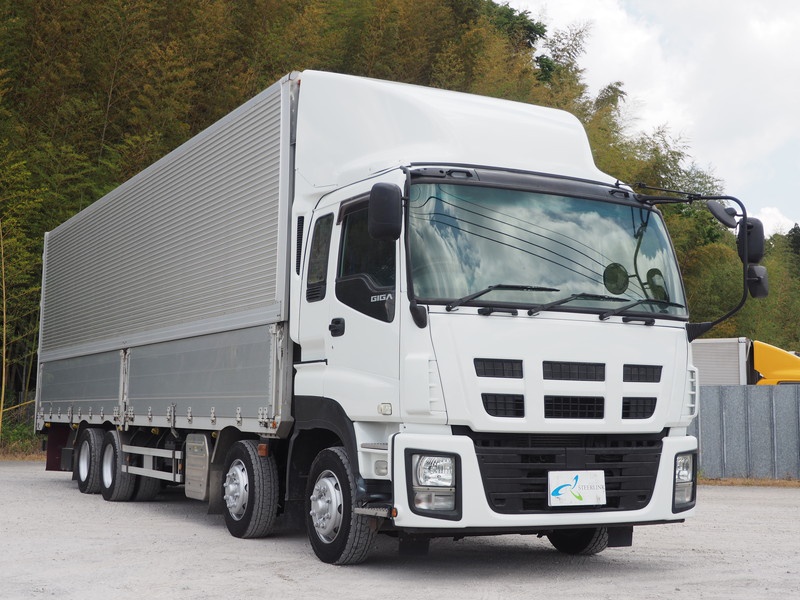 いすゞ ギガ ウイング車 大型 QKG-CYJ77A 年式 H25[写真04]