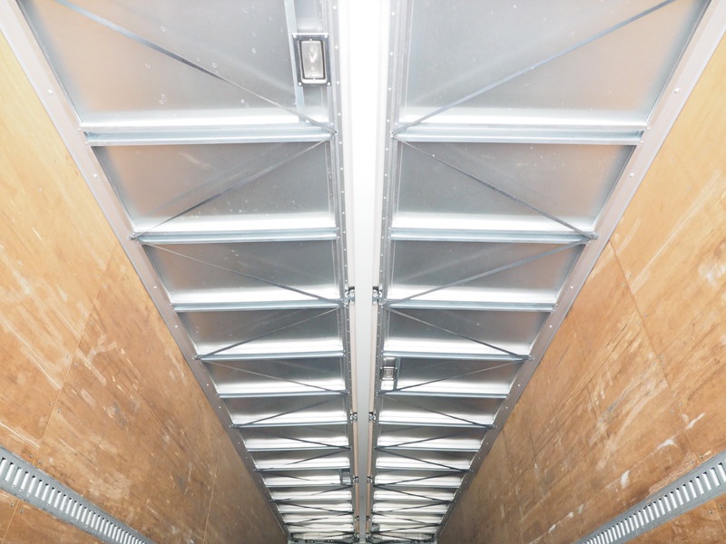 いすゞ ギガ ウイング車 大型 QKG-CYJ77A 年式 H25[写真28]