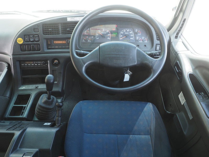 いすゞ ギガ ウイング車 大型 QKG-CYJ77A 年式 H25[写真33]