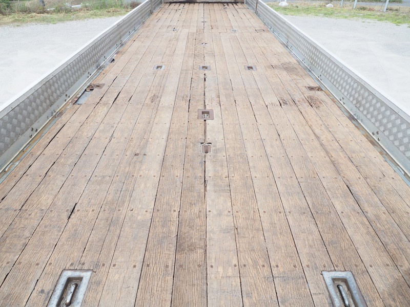 日野 グランドプロフィア 平ボディ 大型 BDG-FW1EYYG 年式 H19[写真19]