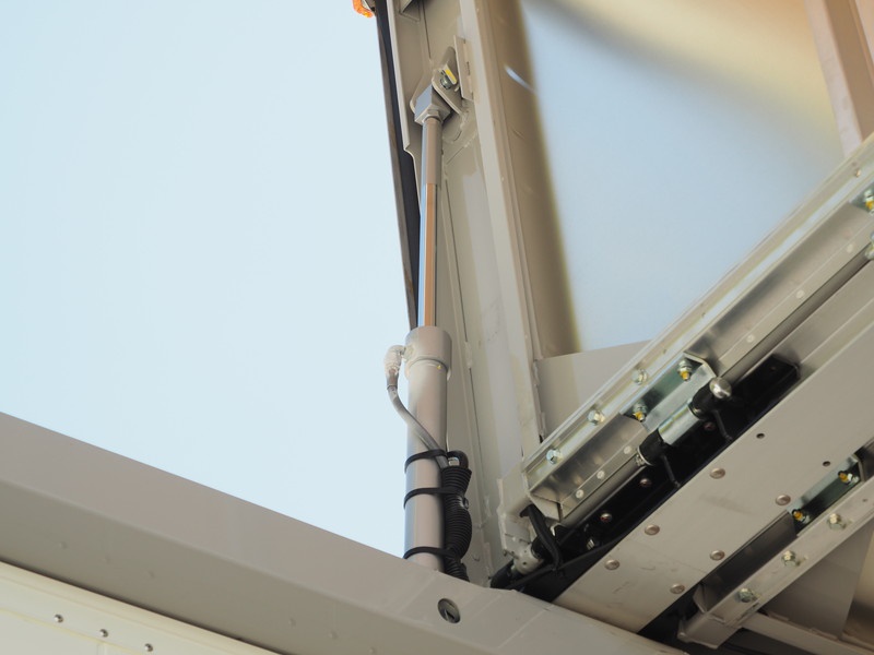 いすゞ フォワード ウイング車 中型 2RG-FRR90T2 年式 H30[写真18]