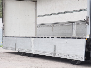 いすゞ ギガ ウイング車 大型 LKG-CYJ77AA 年式 H24 [写真12]