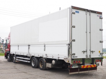 いすゞ ギガ 冷凍ウイング 大型 QKG-CYJ77A 年式 H25 [写真07]