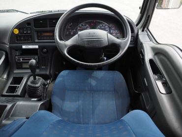 いすゞ ギガ 冷凍ウイング 大型 QKG-CYJ77A 年式 H25 [写真36]