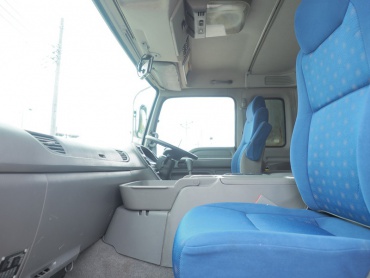 いすゞ ギガ 冷凍ウイング 大型 QKG-CYJ77A 年式 H25 [写真39]