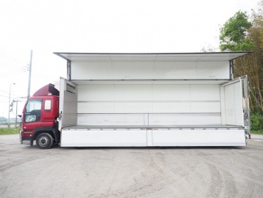 いすゞ ギガ 冷凍ウイング 大型 QKG-CYJ77A 年式 H25 [写真22]