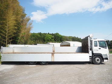 いすゞ ギガ 平ボディ 大型 QKG-CYL77A　 年式 H25 [写真10]