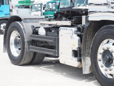いすゞ ギガ トラクタ 大型 LKG-EXD52AD 年式 H23[写真08]