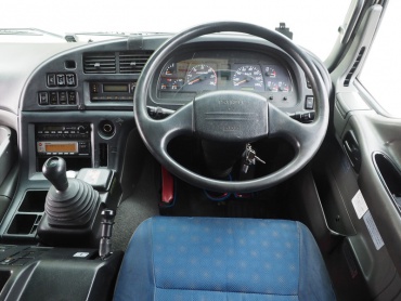 いすゞ ギガ ウイング車 大型 LKG-CYJ77A 年式 H23 [写真33]