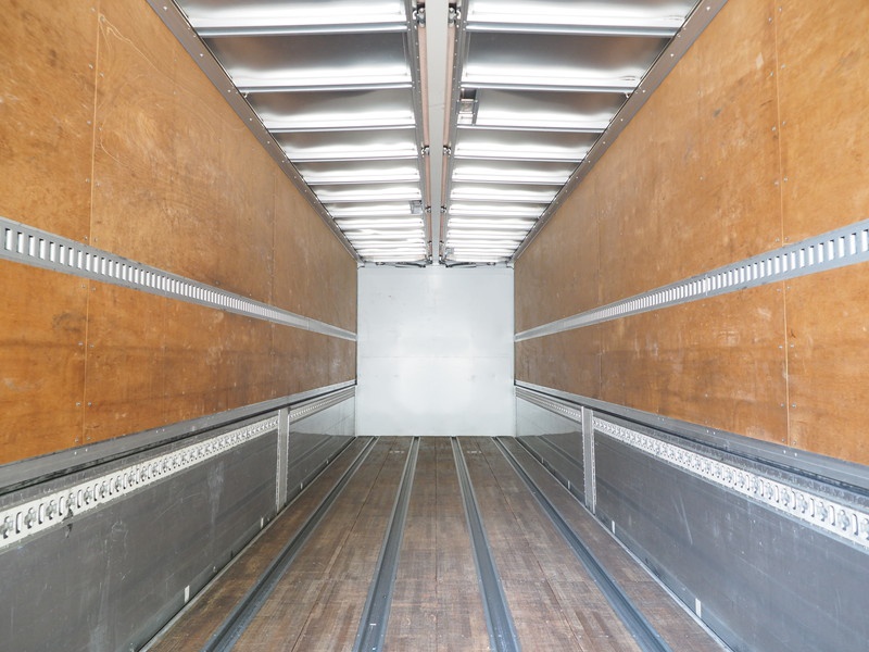 いすゞ ギガ ウイング車 大型 QKG-CYJ77A 年式 H25[写真27]