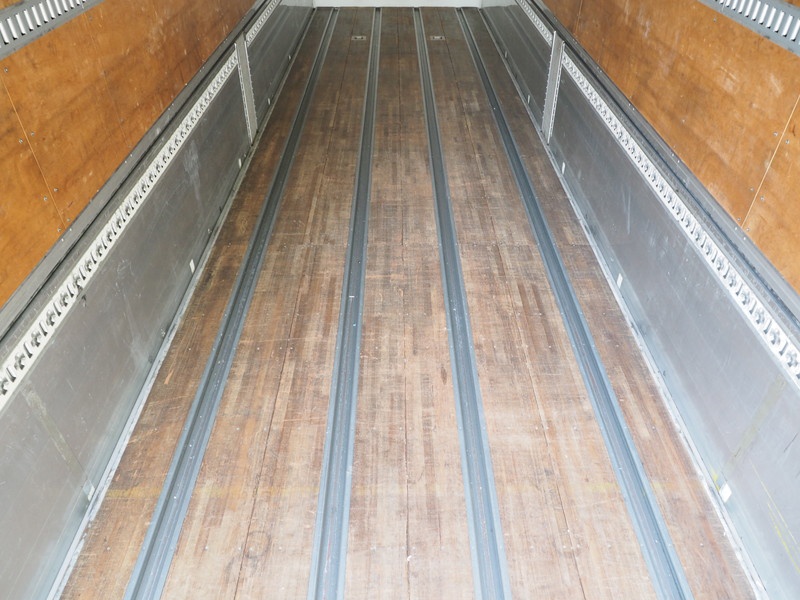 いすゞ ギガ ウイング車 大型 QKG-CYJ77A 年式 H25[写真29]