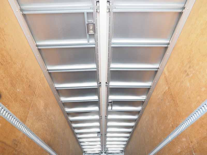 いすゞ ギガ ウイング車 大型 QKG-CYJ77A 年式 H25[写真28]