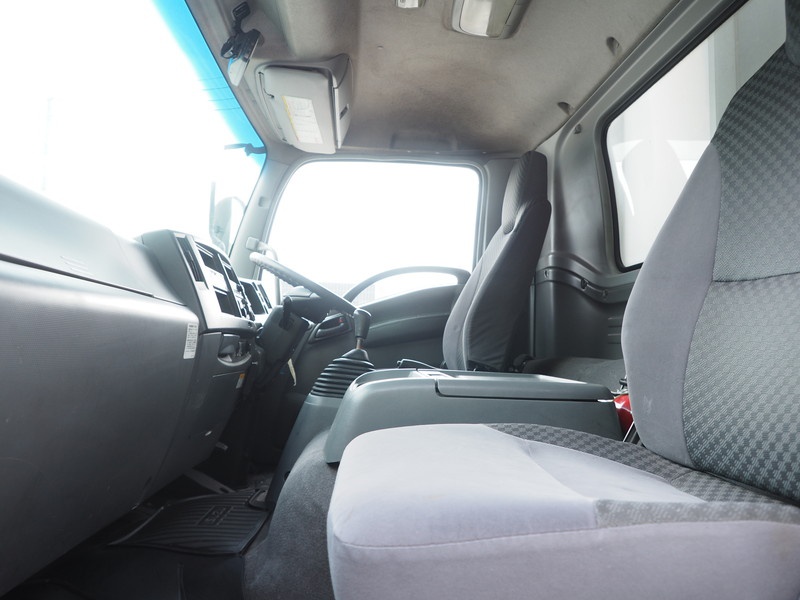 いすゞ フォワード ウイング車 中増t PKG-FSR90T2 年式 H22[写真38]