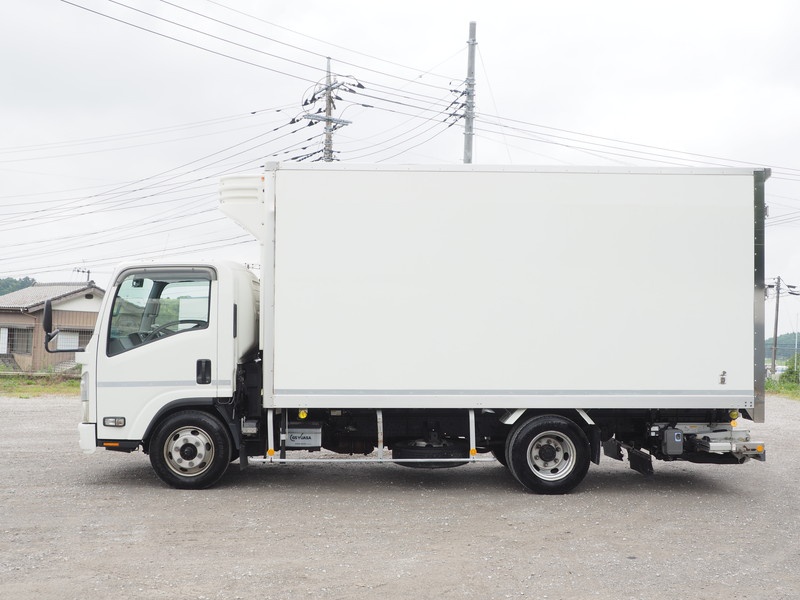 いすゞ エルフ 冷凍バン 小型 BDG-NPR85AN 年式 H21[写真10]