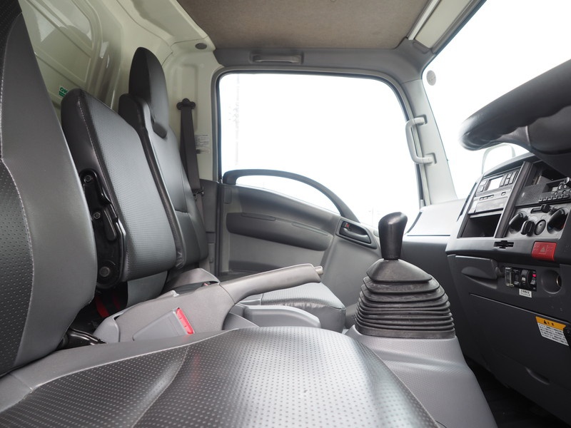 いすゞ エルフ 冷凍バン 小型 BDG-NPR85AN 年式 H21[写真24]