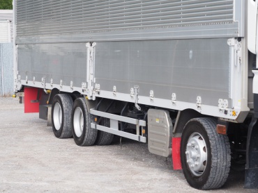 いすゞ ギガ ウイング車 大型 QKG-CYJ77A 年式 H25 [写真10]