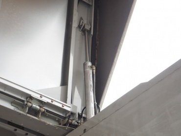 いすゞ フォワード ウイング車 中増t PKG-FSR90T2 年式 H22 [写真18]