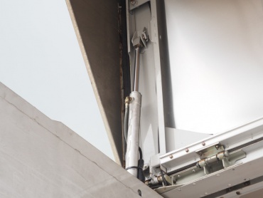 いすゞ フォワード ウイング車 中増t PKG-FSR90T2 年式 H22 [写真25]