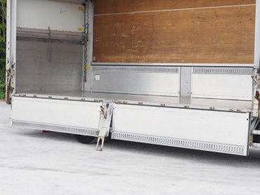 いすゞ フォワード ウイング車 中増t PKG-FSR90T2 年式 H22 [写真13]