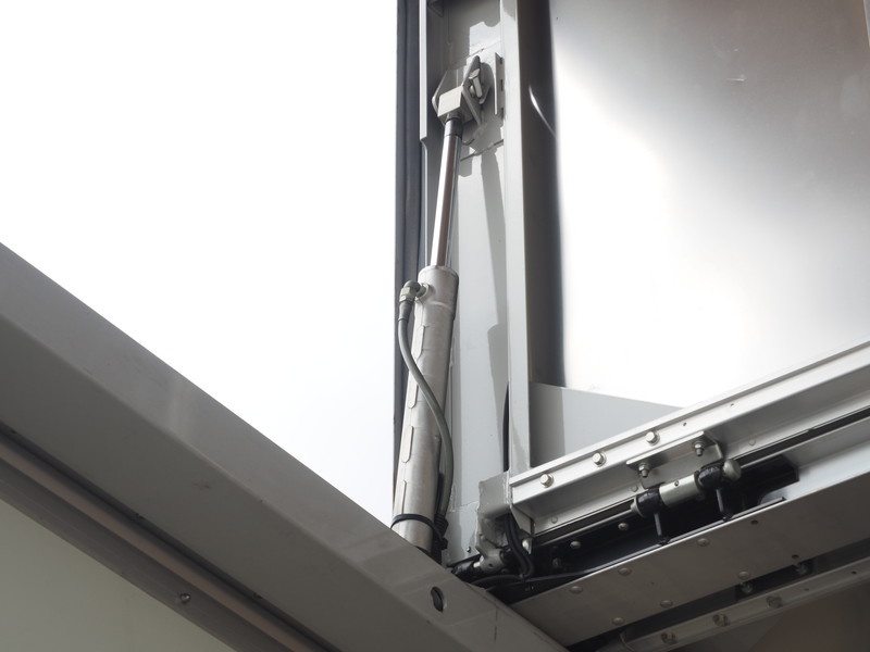 いすゞ フォワード ウイング車 中型 SKG-FRR90S2 年式 H23[写真18]