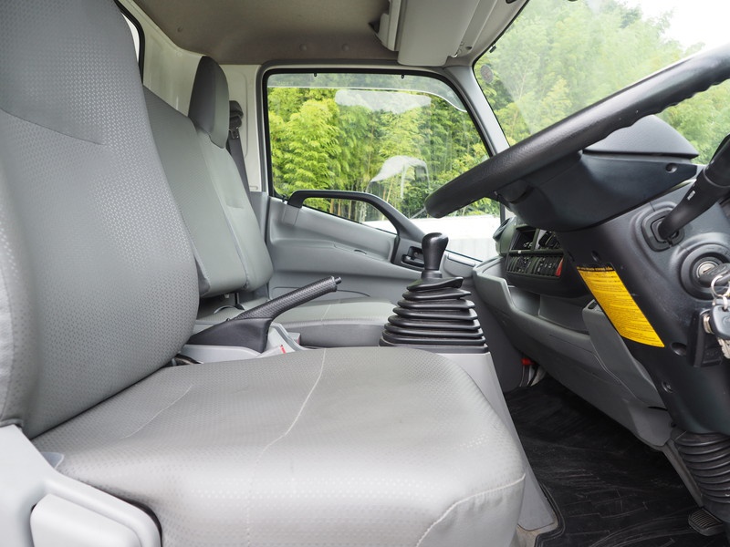 トヨタ ダイナ バン車 小型 TKG-XZU710 年式 H28[写真19]