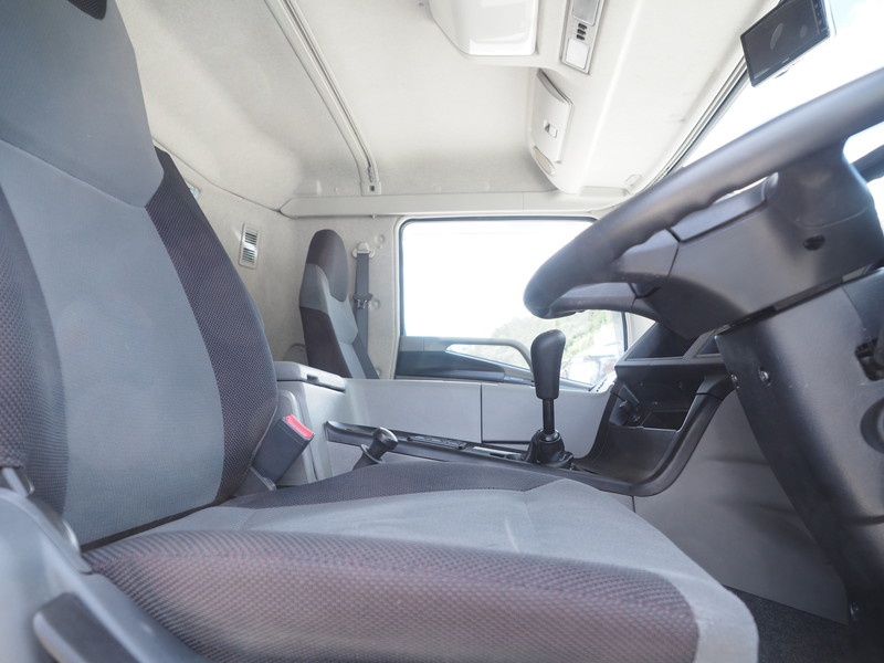 三菱ふそう スーパーグレート ウイング車 大型 QPG-FS64VZ 年式 H29[写真36]