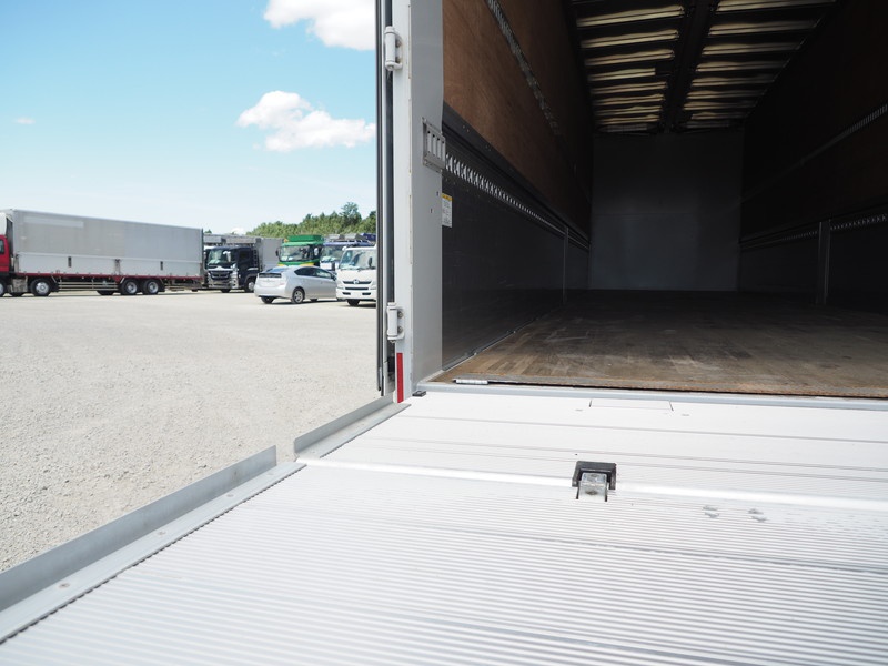 三菱ふそう スーパーグレート ウイング車 大型 QPG-FS64VZ 年式 H29[写真35]