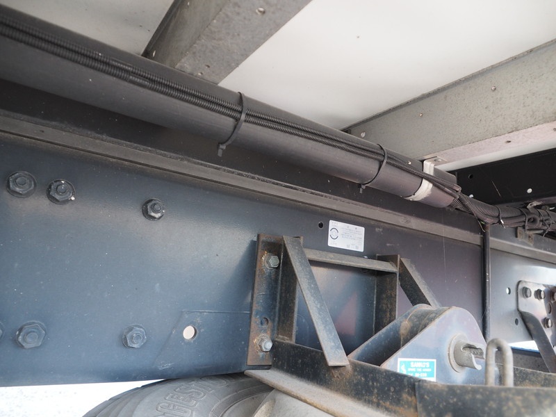 三菱ふそう スーパーグレート ウイング車 大型 QKG-FS54VZ 年式 H26[写真11]