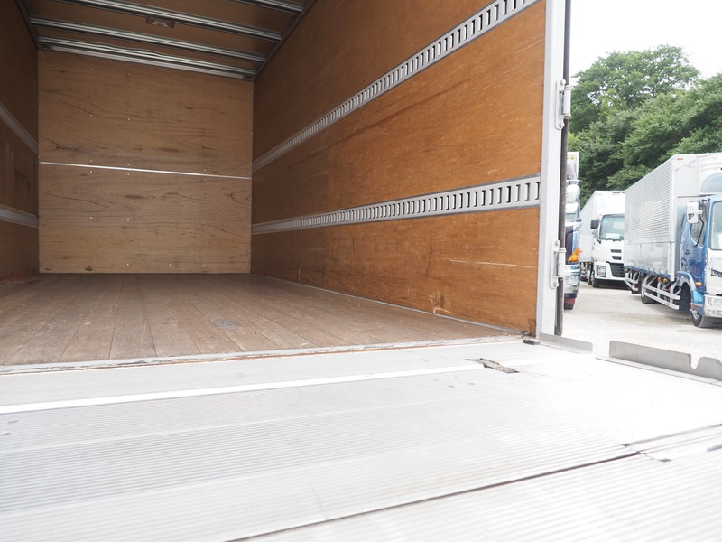 いすゞ エルフ バン車 小型 TKG-NPR85AN 年式 H26[写真20]