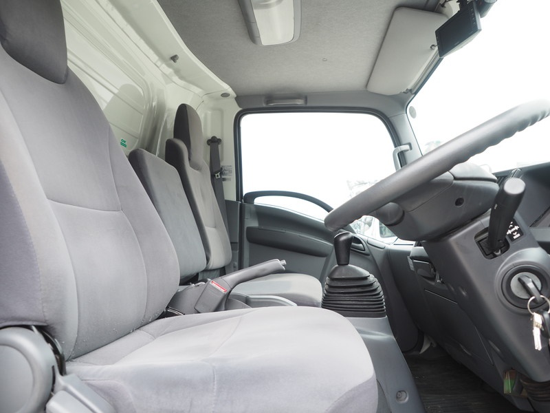 いすゞ エルフ バン車 小型 TKG-NPR85AN 年式 H26[写真22]