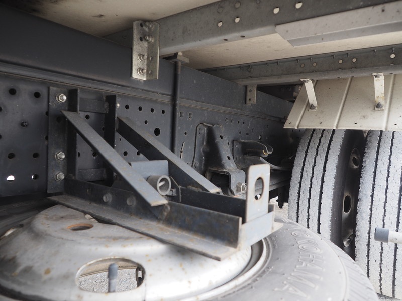 いすゞ エルフ バン車 小型 TKG-NPR85AN 年式 H26[写真28]