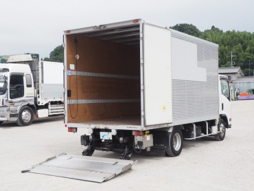 いすゞ エルフ バン車 小型 TKG-NPR85AN 年式 H26 [写真21]