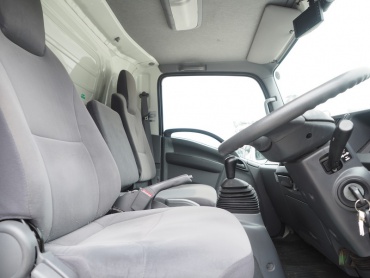 いすゞ エルフ バン車 小型 TKG-NPR85AN 年式 H26 [写真22]