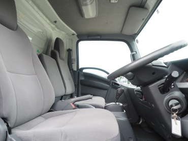 いすゞ エルフ バン車 小型 TKG-NPR85AN 年式 H26 [写真23]