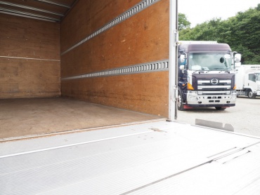 いすゞ エルフ バン車 小型 TKG-NPR85AN 年式 H26 [写真22]