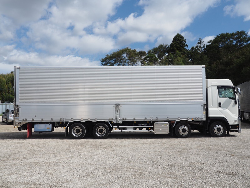 いすゞ ギガ ウイング車 大型 2PG-CYJ77C 年式 H30[写真08]