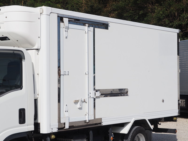 いすゞ エルフ 冷凍バン 小型 SKG-NMR85AN 年式 H24[写真11]