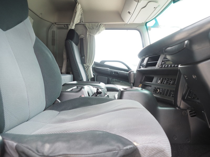 日野 グランドプロフィア ウイング車 大型 LKG-FW1EXBG 年式 H23[写真32]