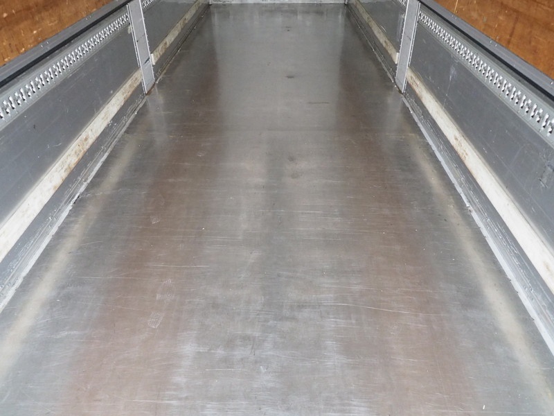 いすゞ ギガ ウイング車 大型 LKG-CYL77A 年式 H23[写真10]