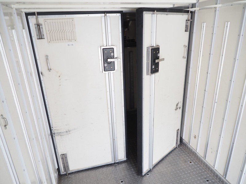 トヨタ トヨエース 冷凍バン 小型 SKG-XZU650 年式 H24[写真19]