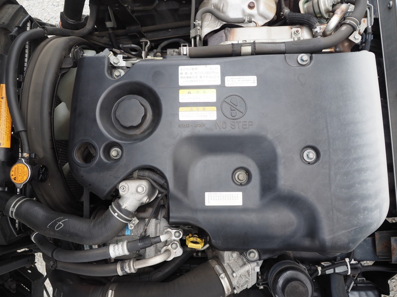 いすゞ エルフ バン車 小型 TKG-NLR85AN 年式 H25[写真26]