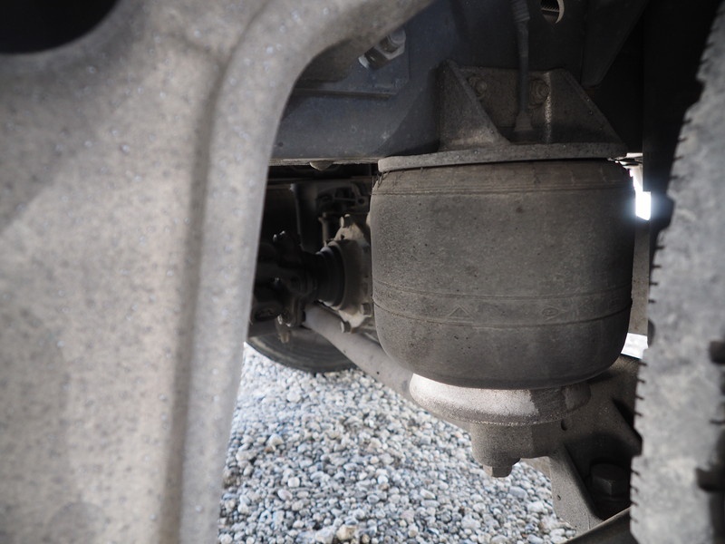 日野 レンジャー 冷凍バン 中型 TKG-FC9JKAG 年式 H25[写真29]