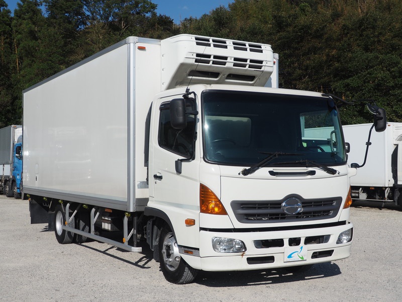 日野 レンジャー 冷凍バン 中型 TKG-FC9JKAG 年式 H25[写真04]