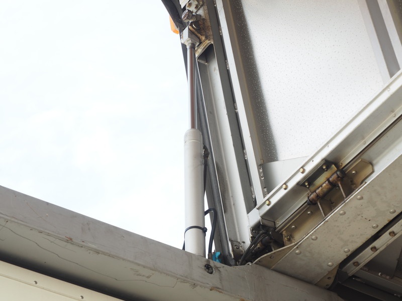 日野 グランドプロフィア ウイング車 大型 KS-FW1EXWG 年式 H16[写真18]