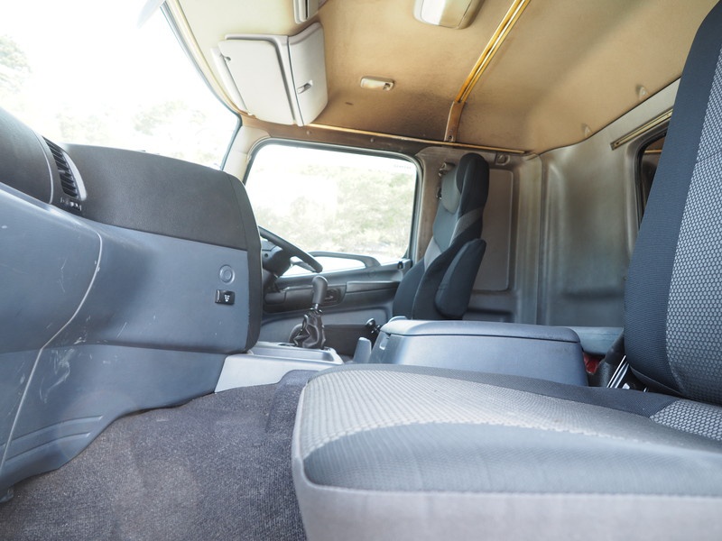 日野 グランドプロフィア ウイング車 大型 KS-FW1EXWG 年式 H16[写真35]